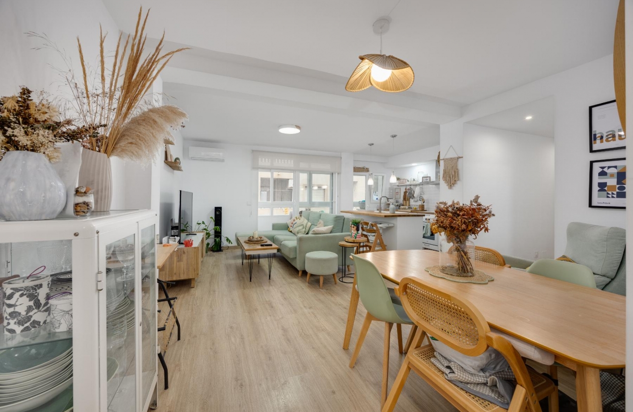 Resale - Apartment - Torrevieja - Playa de los Náufragos