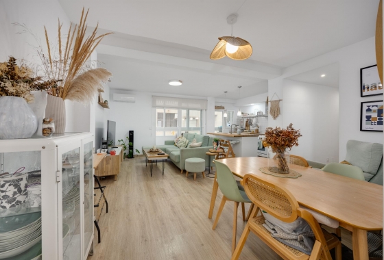 Resale - Apartment - Torrevieja - Playa de los Náufragos