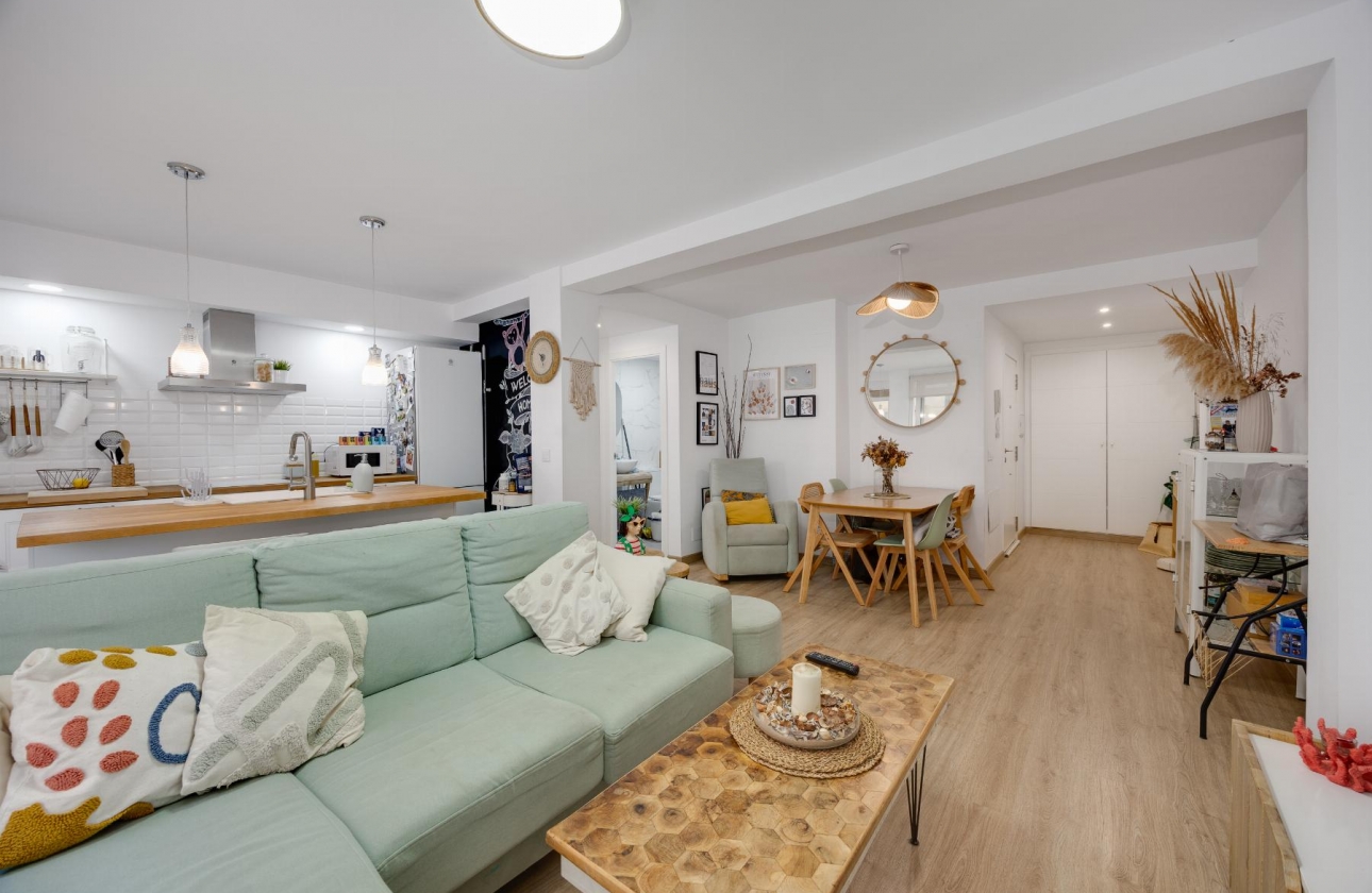 Resale - Apartment - Torrevieja - Playa de los Náufragos