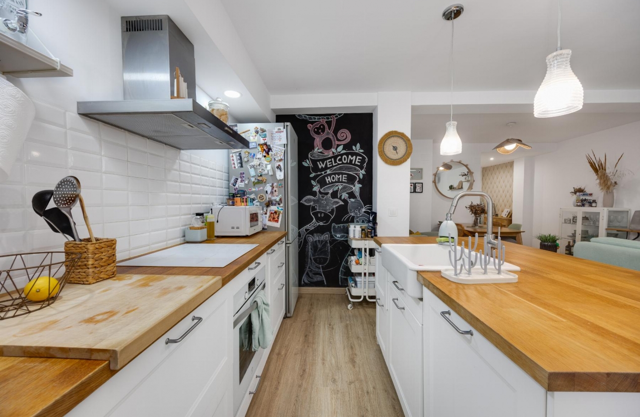 Resale - Apartment - Torrevieja - Playa de los Náufragos