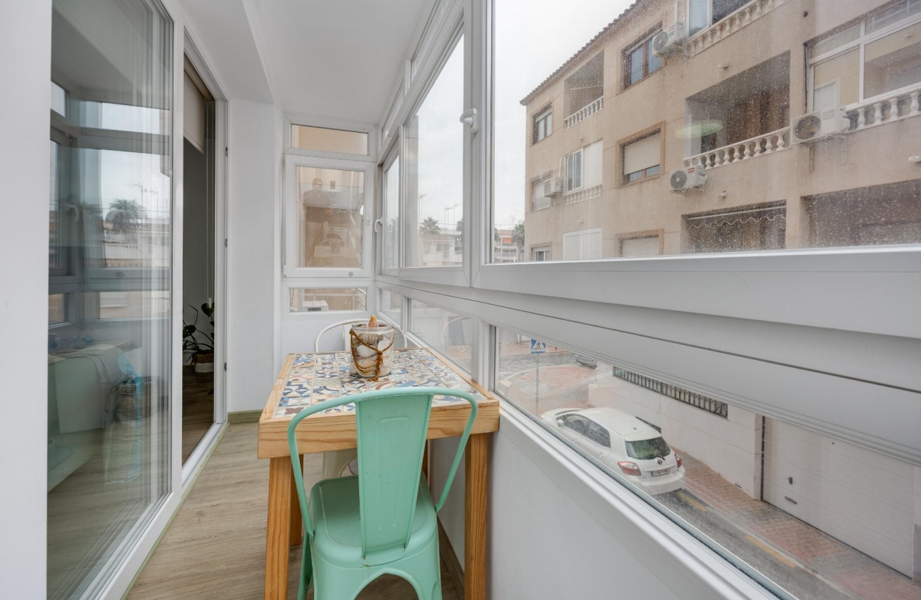 Resale - Apartment - Torrevieja - Playa de los Náufragos