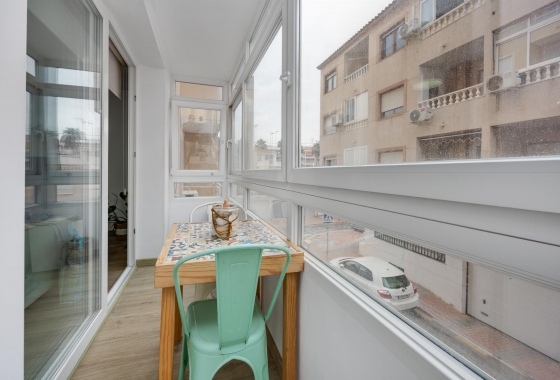 Resale - Apartment - Torrevieja - Playa de los Náufragos