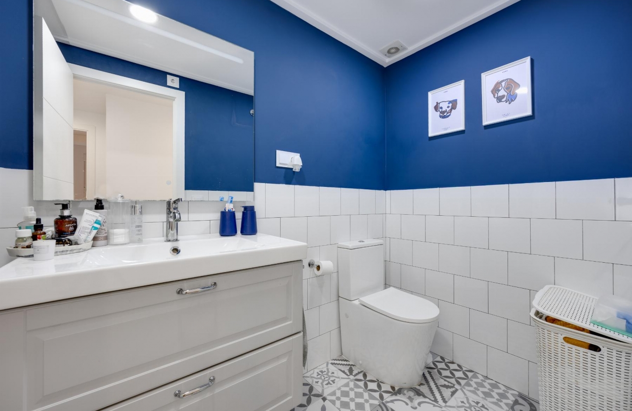 Resale - Apartment - Torrevieja - Playa de los Náufragos