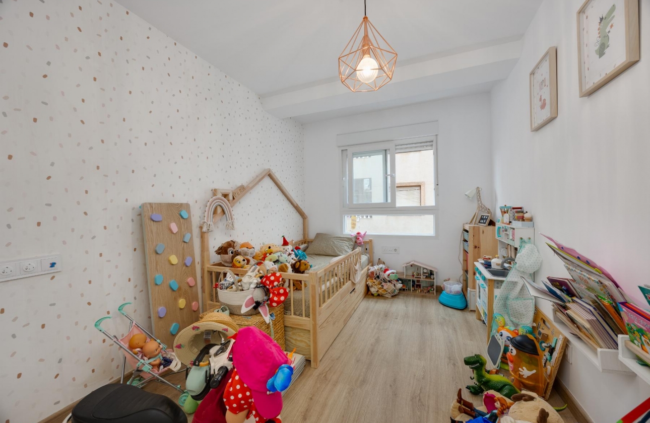Resale - Apartment - Torrevieja - Playa de los Náufragos