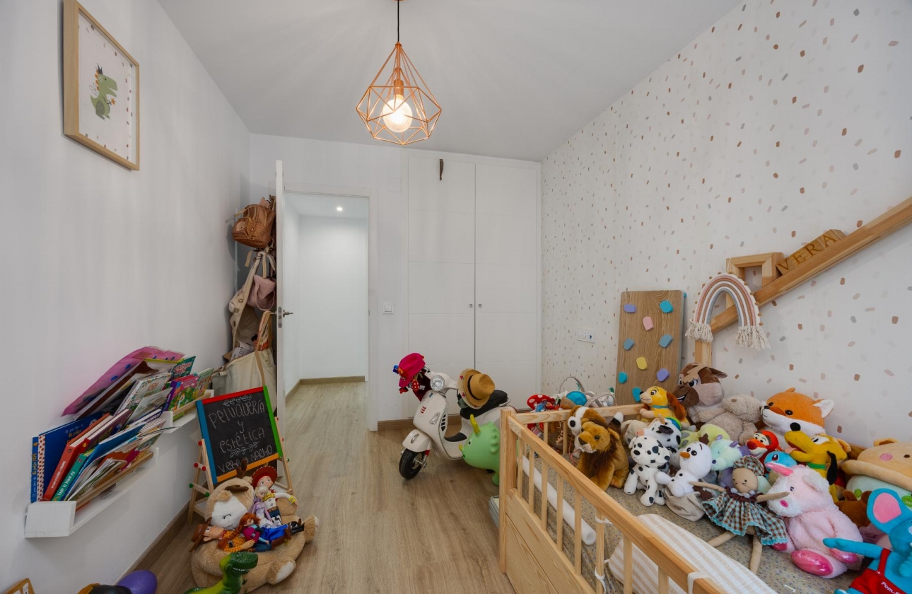 Resale - Apartment - Torrevieja - Playa de los Náufragos