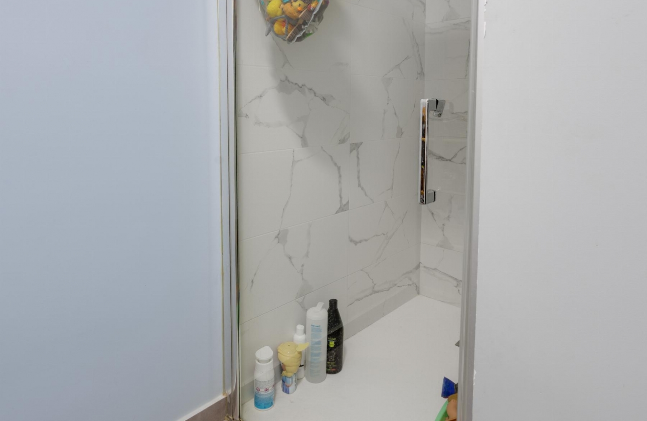 Resale - Apartment - Torrevieja - Playa de los Náufragos