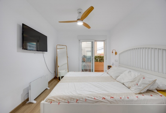 Resale - Apartment - Torrevieja - Playa de los Náufragos