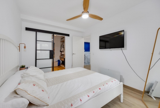 Resale - Apartment - Torrevieja - Playa de los Náufragos