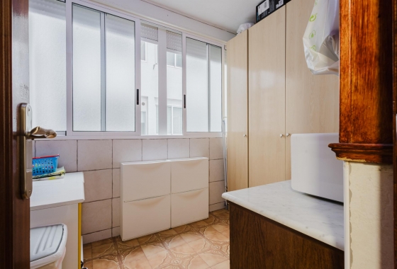 Resale - Apartment - Torrevieja - Playa del Acequión