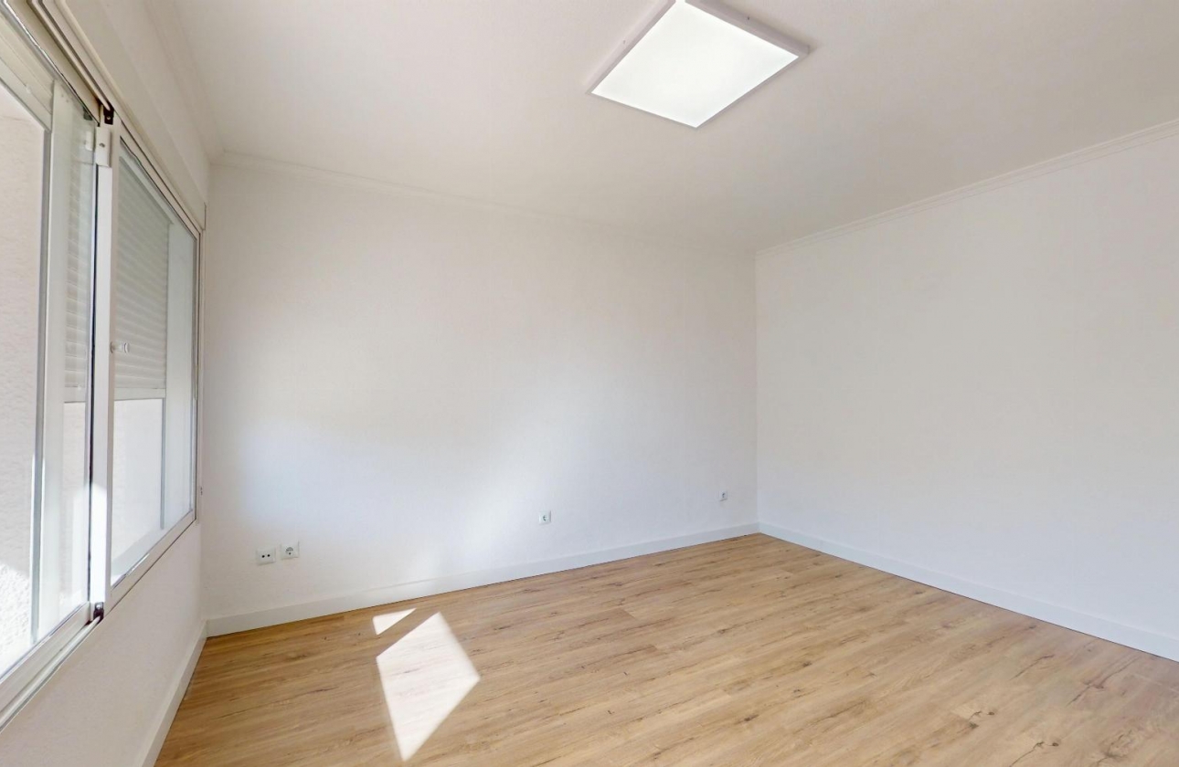 Resale - Bungalow - Orihuela Costa - Villamartin