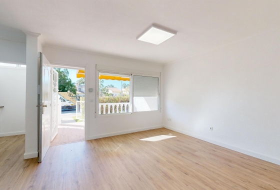 Resale - Bungalow - Orihuela Costa - Villamartin