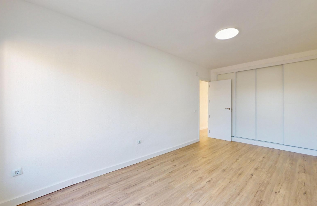 Resale - Bungalow - Orihuela Costa - Villamartin