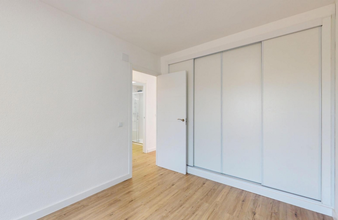 Resale - Bungalow - Orihuela Costa - Villamartin