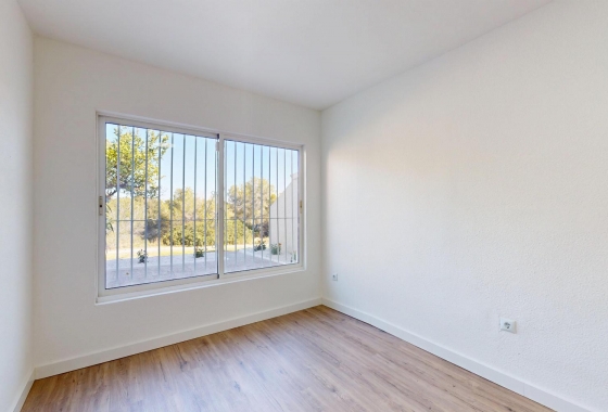 Resale - Bungalow - Orihuela Costa - Villamartin