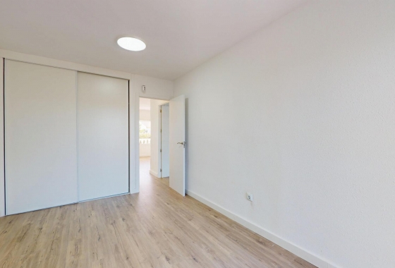 Resale - Bungalow - Orihuela Costa - Villamartin