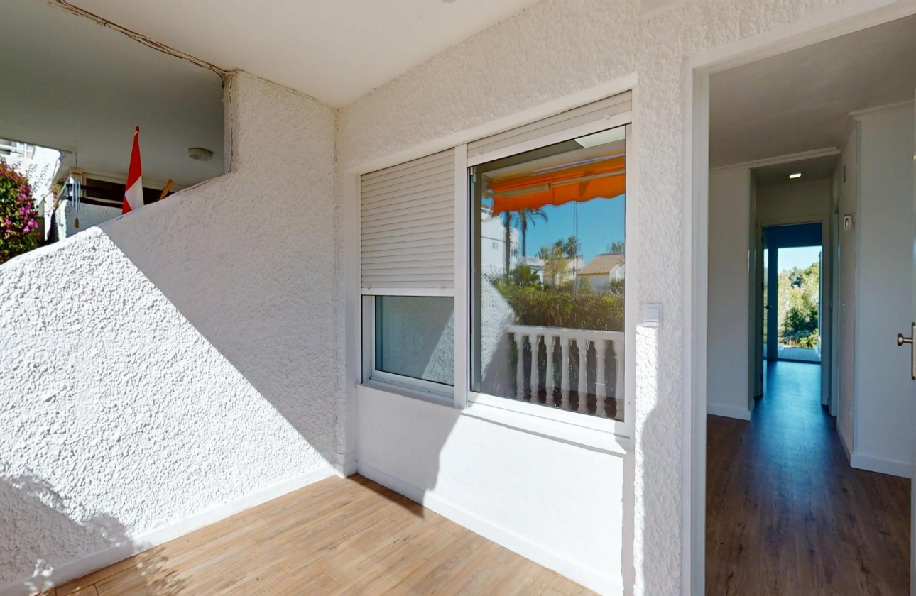Resale - Bungalow - Orihuela Costa - Villamartin