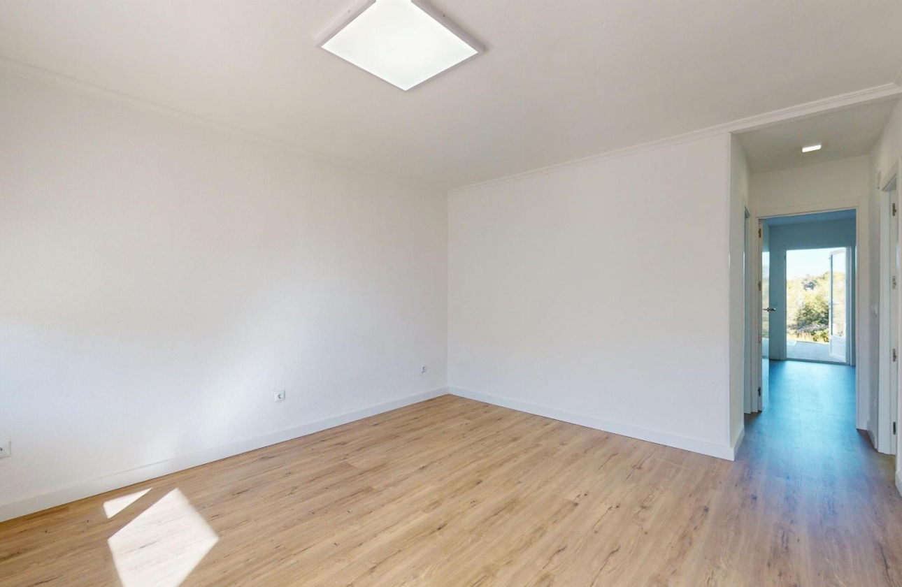 Resale - Bungalow - Orihuela Costa - Villamartin