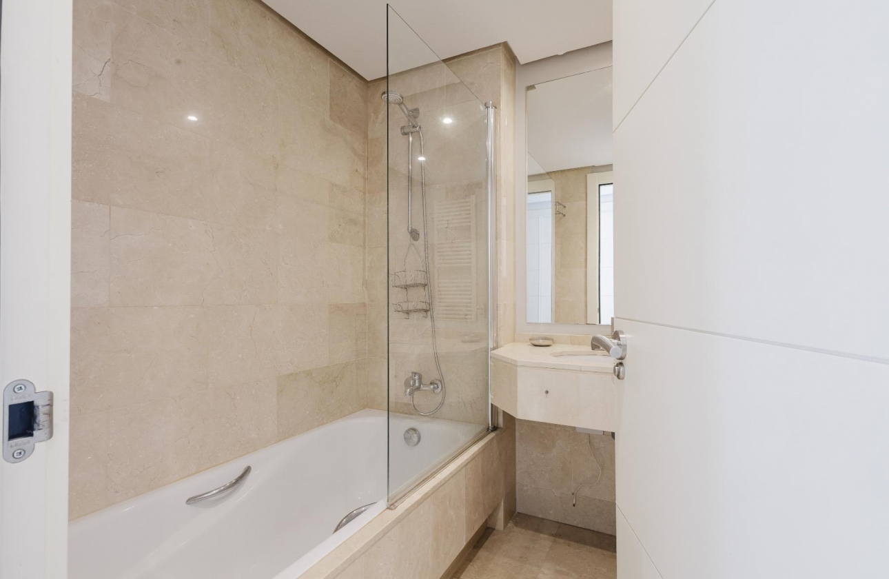 Resale - Apartment - Orihuela Costa - Las Colinas Golf
