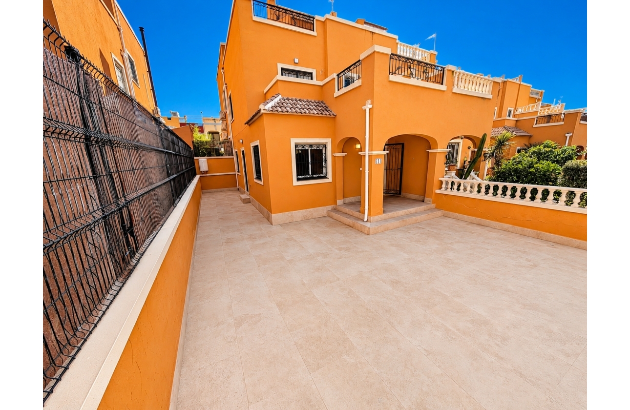 Resale - Villa - Orihuela Costa - Dream Hills