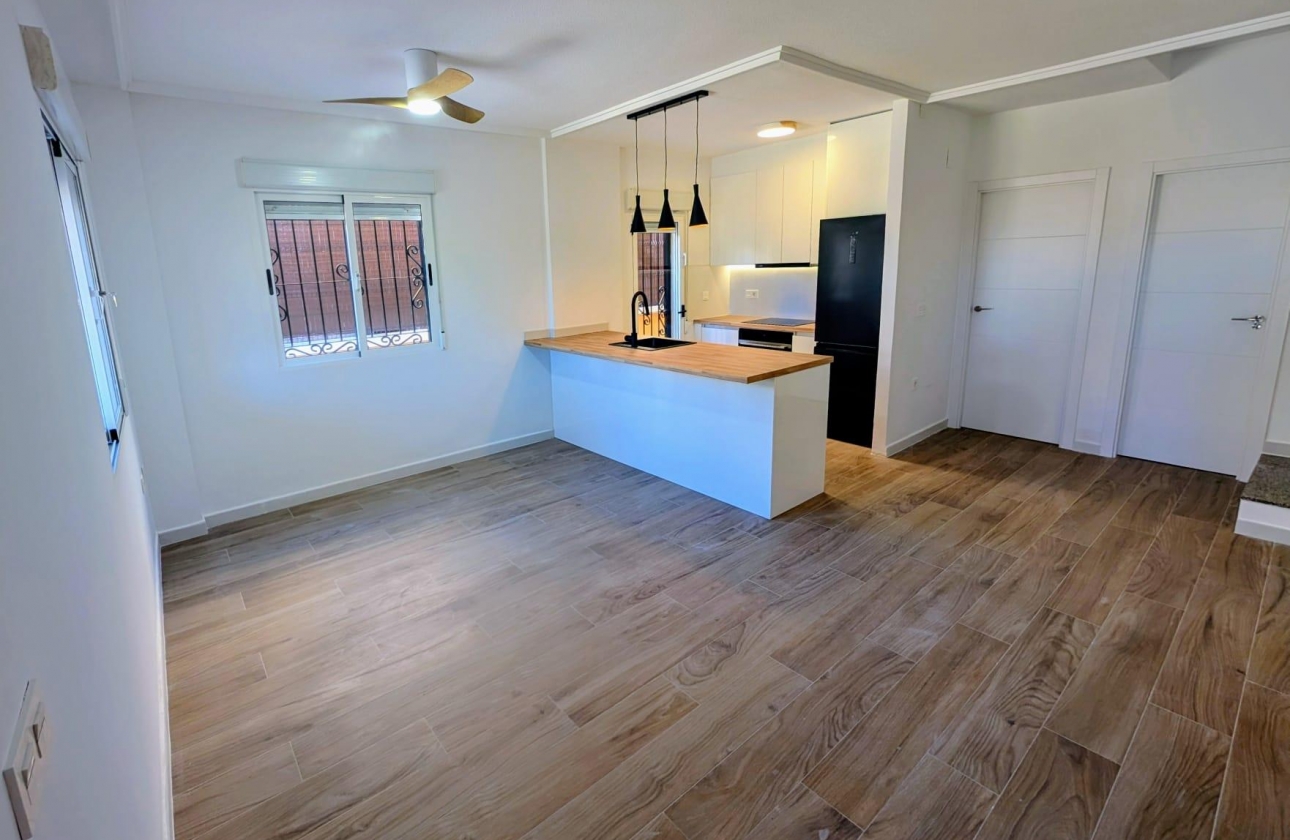 Resale - Villa - Orihuela Costa - Dream Hills