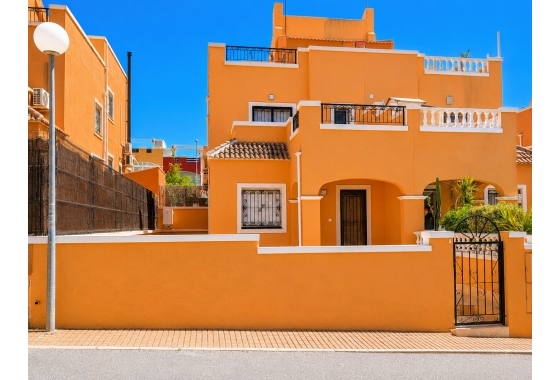 Resale - Villa - Orihuela Costa - Dream Hills