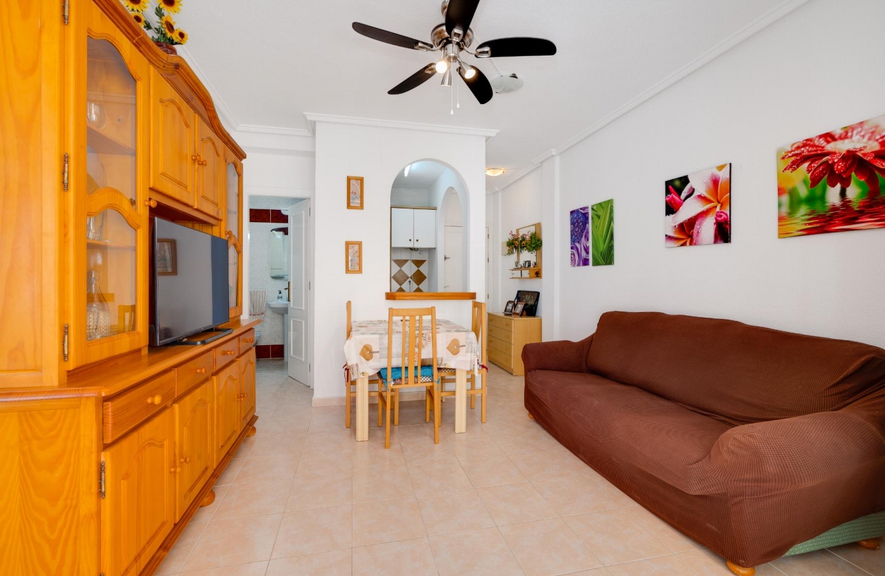 Resale - Bungalow - Torrevieja - Playa de los Náufragos