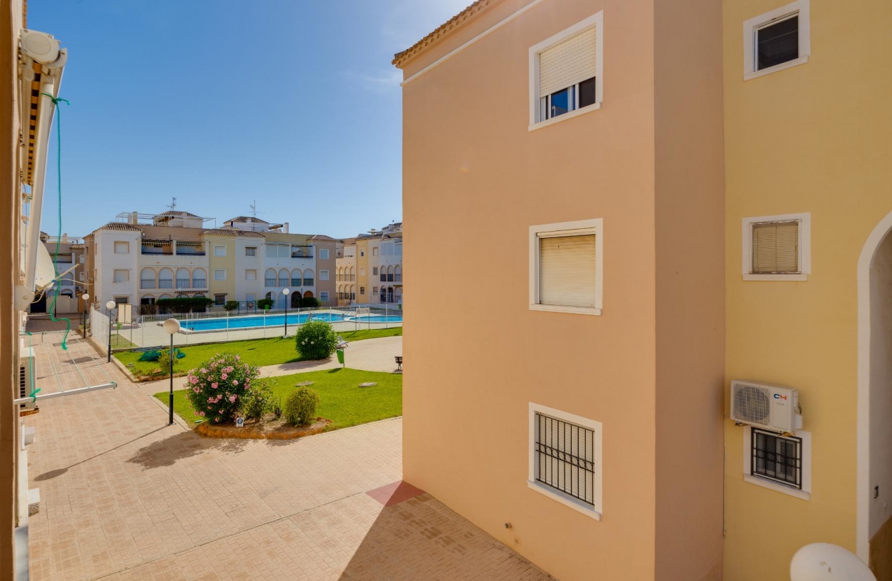 Resale - Bungalow - Torrevieja - Playa de los Náufragos