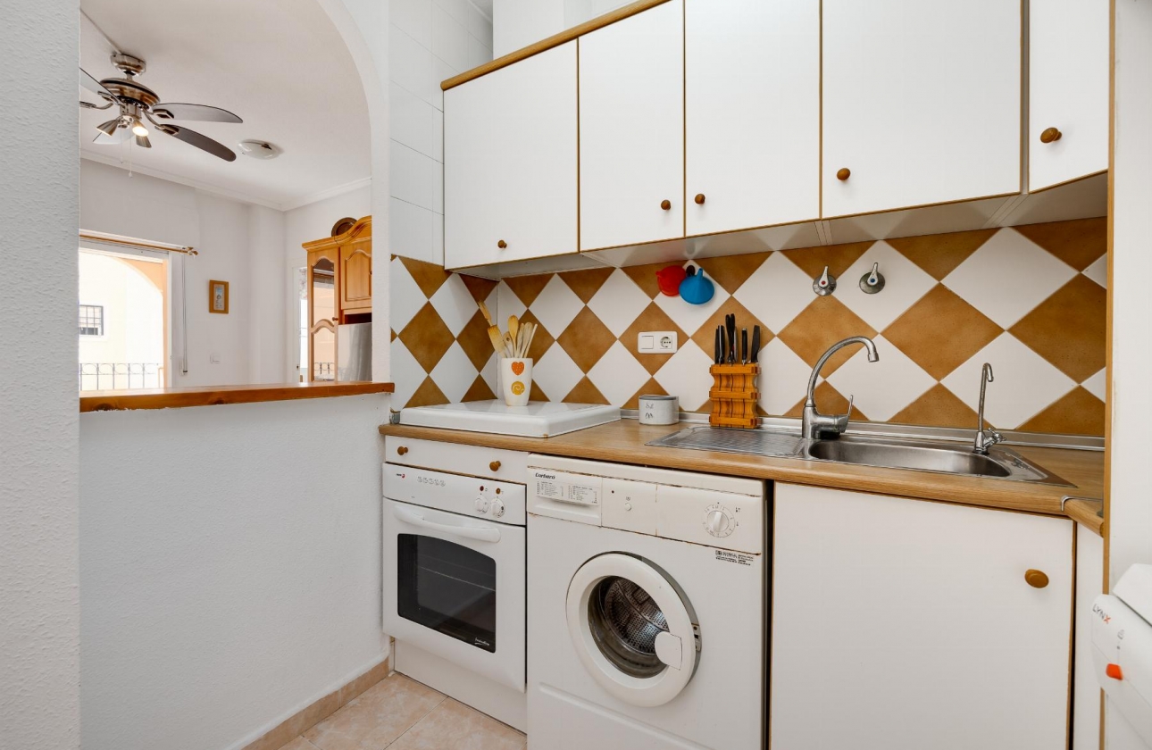 Resale - Bungalow - Torrevieja - Playa de los Náufragos