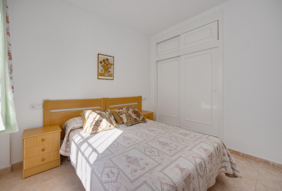Resale - Bungalow - Torrevieja - Playa de los Náufragos