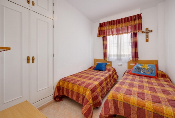 Resale - Bungalow - Torrevieja - Playa de los Náufragos