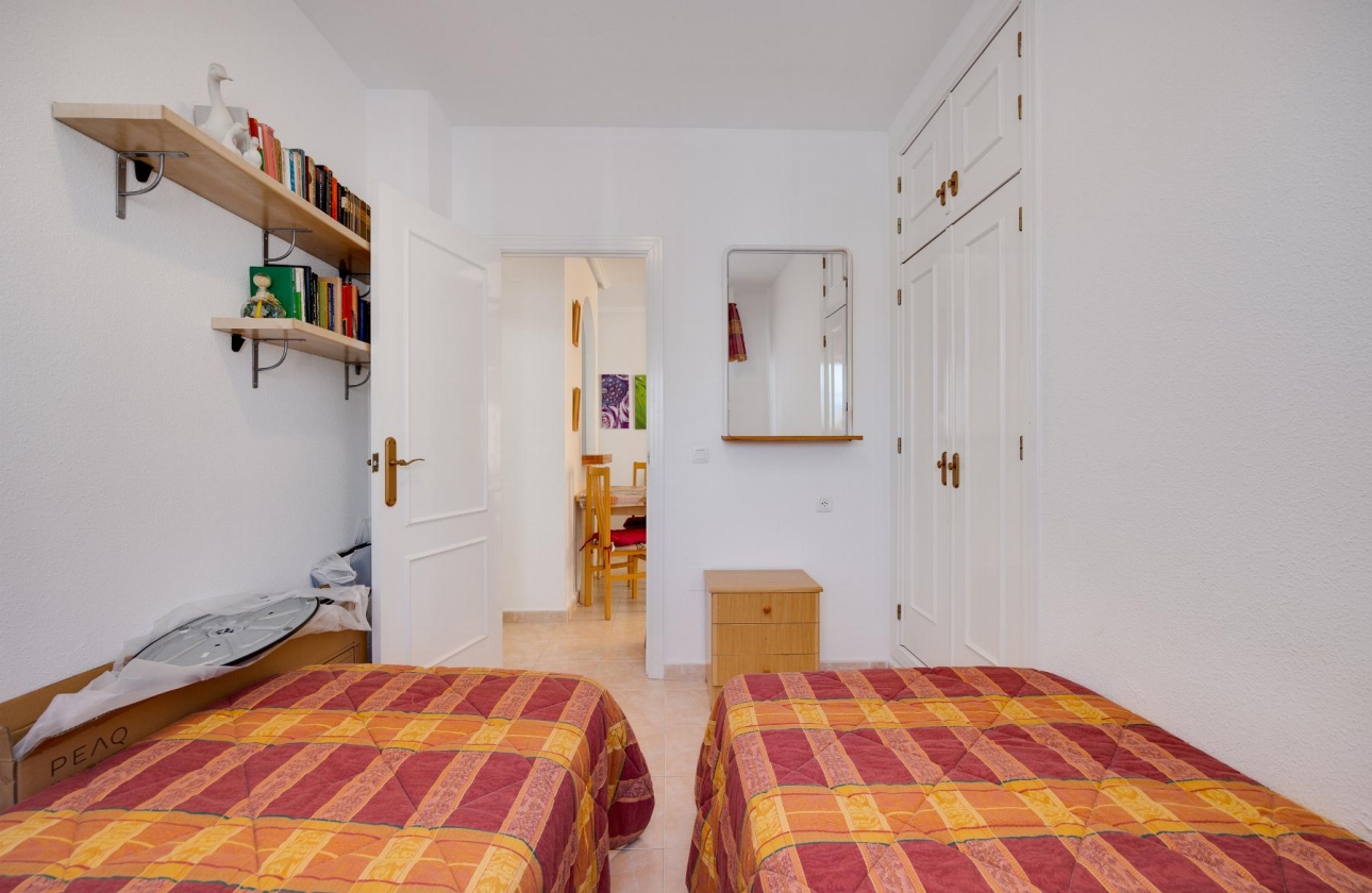 Resale - Bungalow - Torrevieja - Playa de los Náufragos