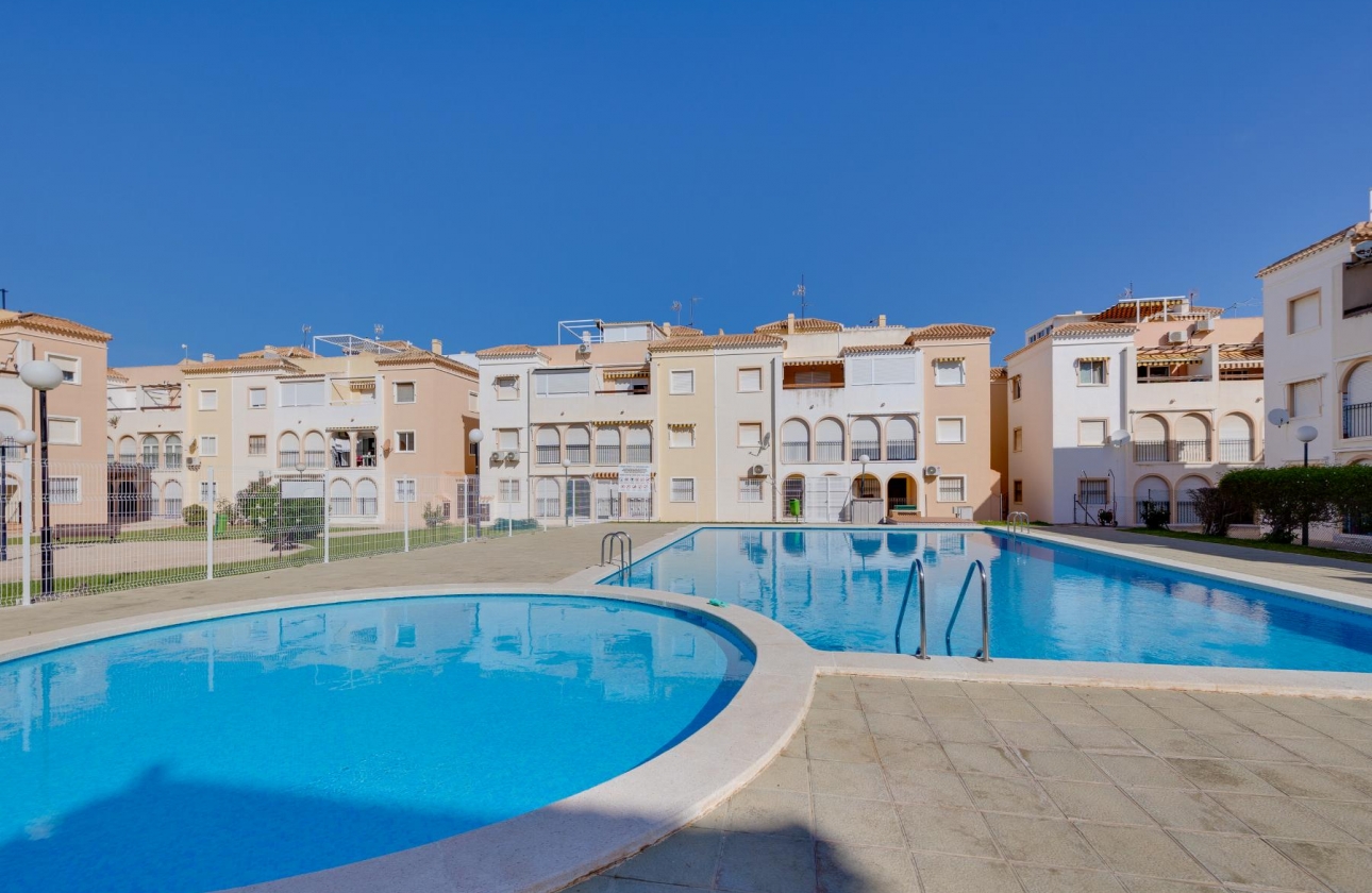 Resale - Bungalow - Torrevieja - Playa de los Náufragos