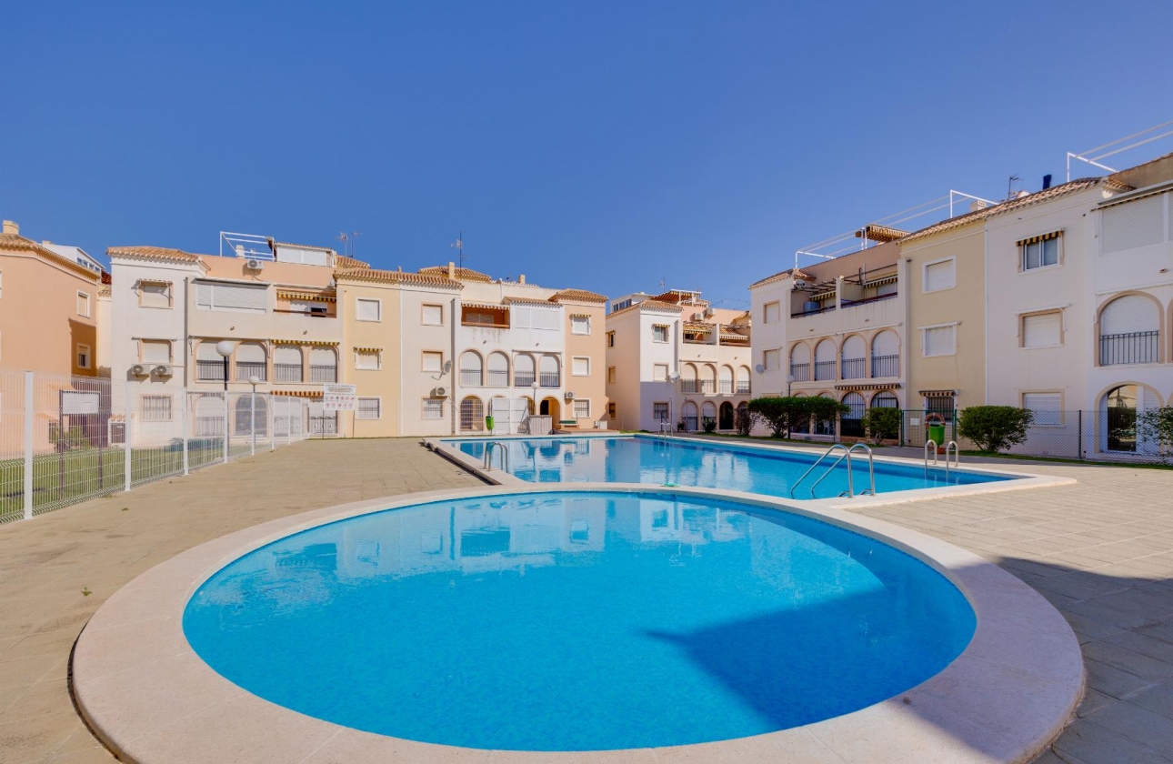 Resale - Bungalow - Torrevieja - Playa de los Náufragos