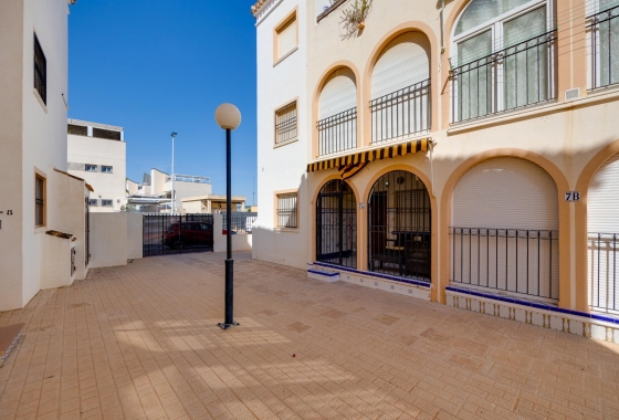 Resale - Bungalow - Torrevieja - Playa de los Náufragos