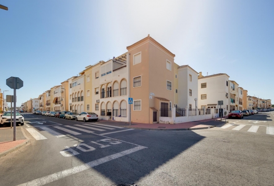 Resale - Bungalow - Torrevieja - Playa de los Náufragos