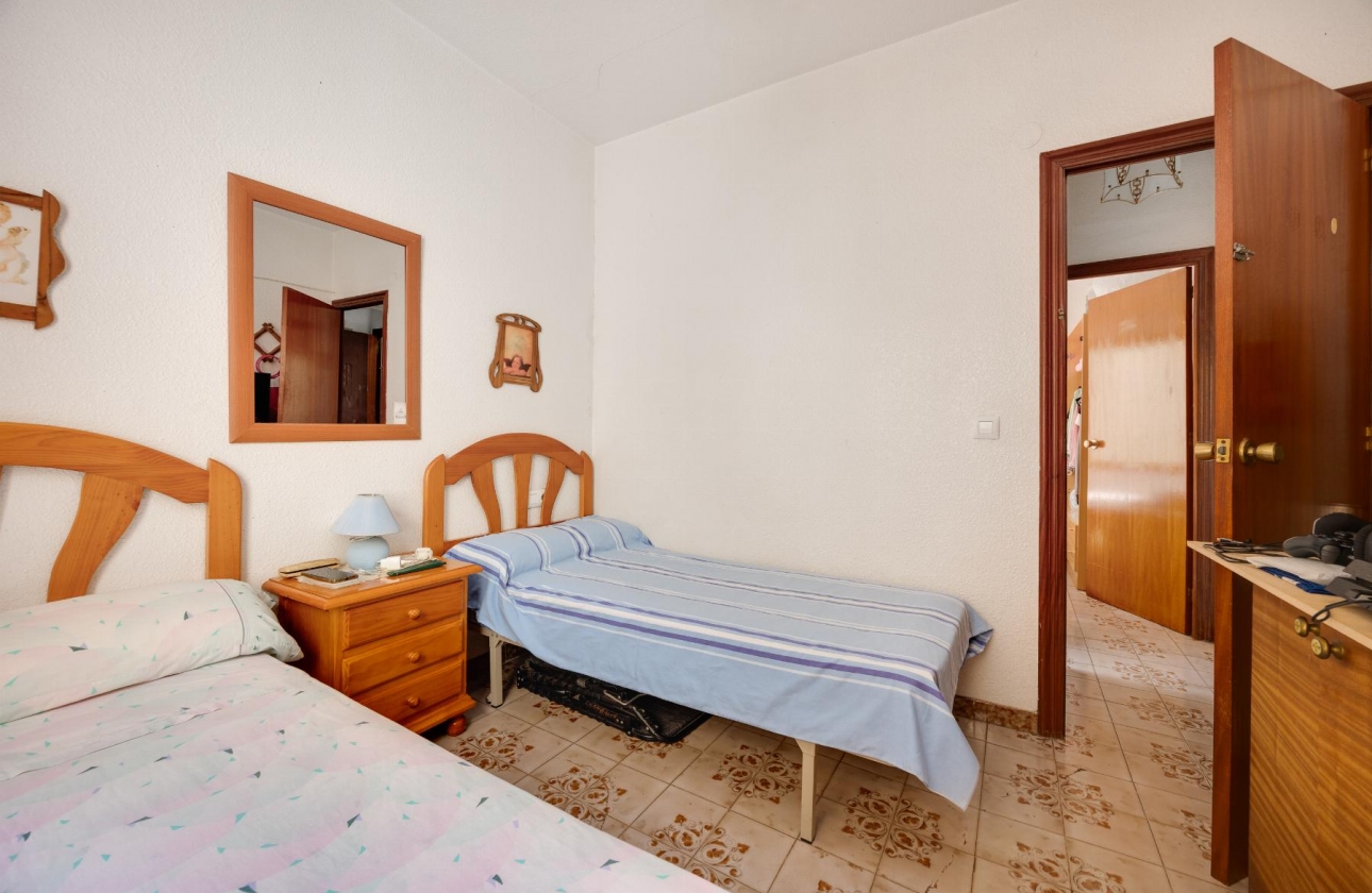 Resale - Bungalow - Torrevieja - Playa del Acequión