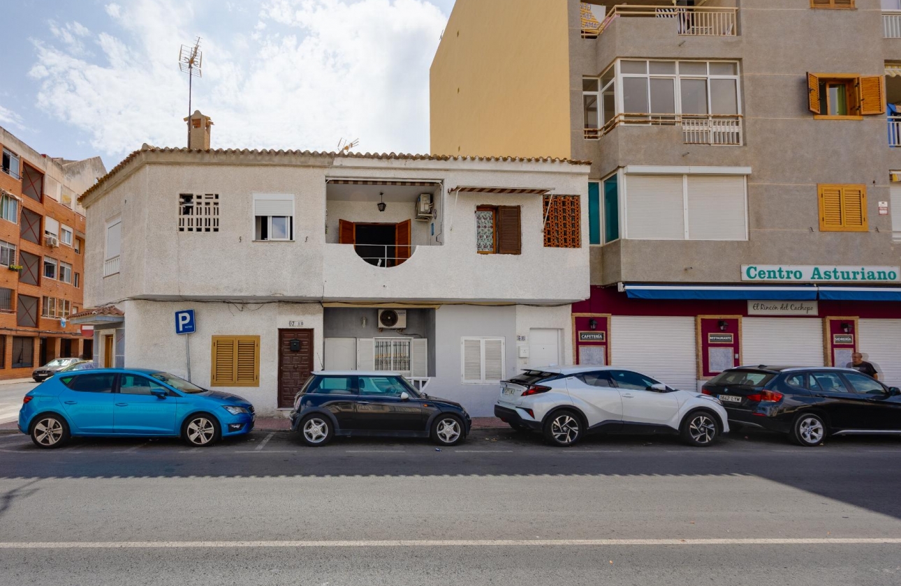 Resale - Bungalow - Torrevieja - Playa del Acequión