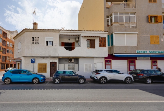 Resale - Bungalow - Torrevieja - Playa del Acequión