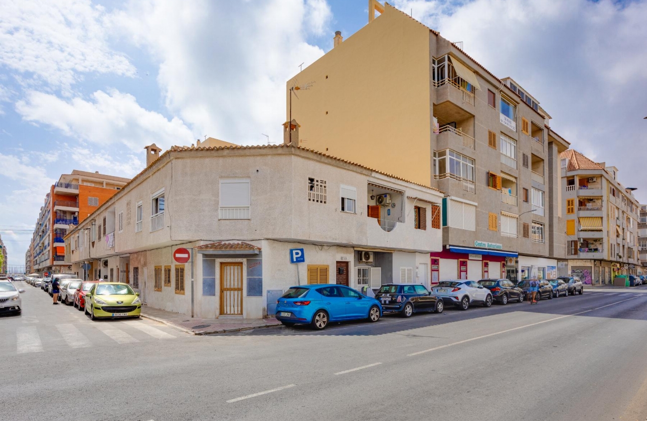 Resale - Bungalow - Torrevieja - Playa del Acequión