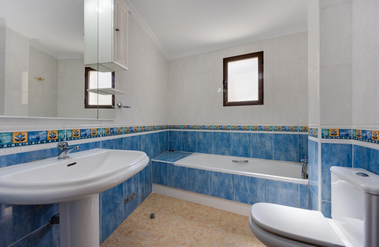 Resale - Apartment - San Miguel de Salinas