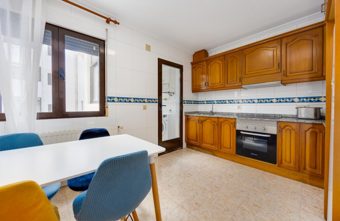 Resale - Apartment - San Miguel de Salinas