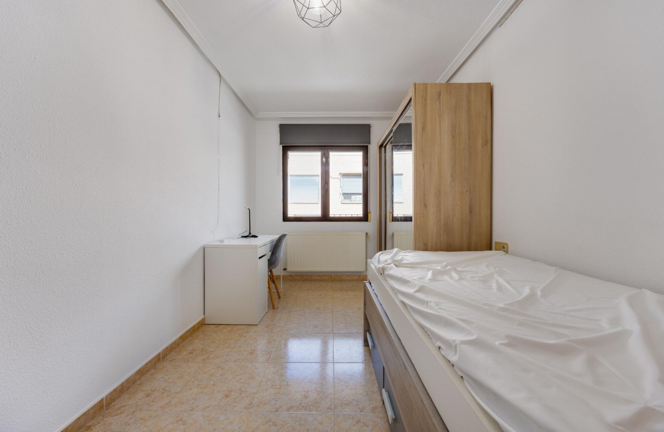 Resale - Apartment - San Miguel de Salinas