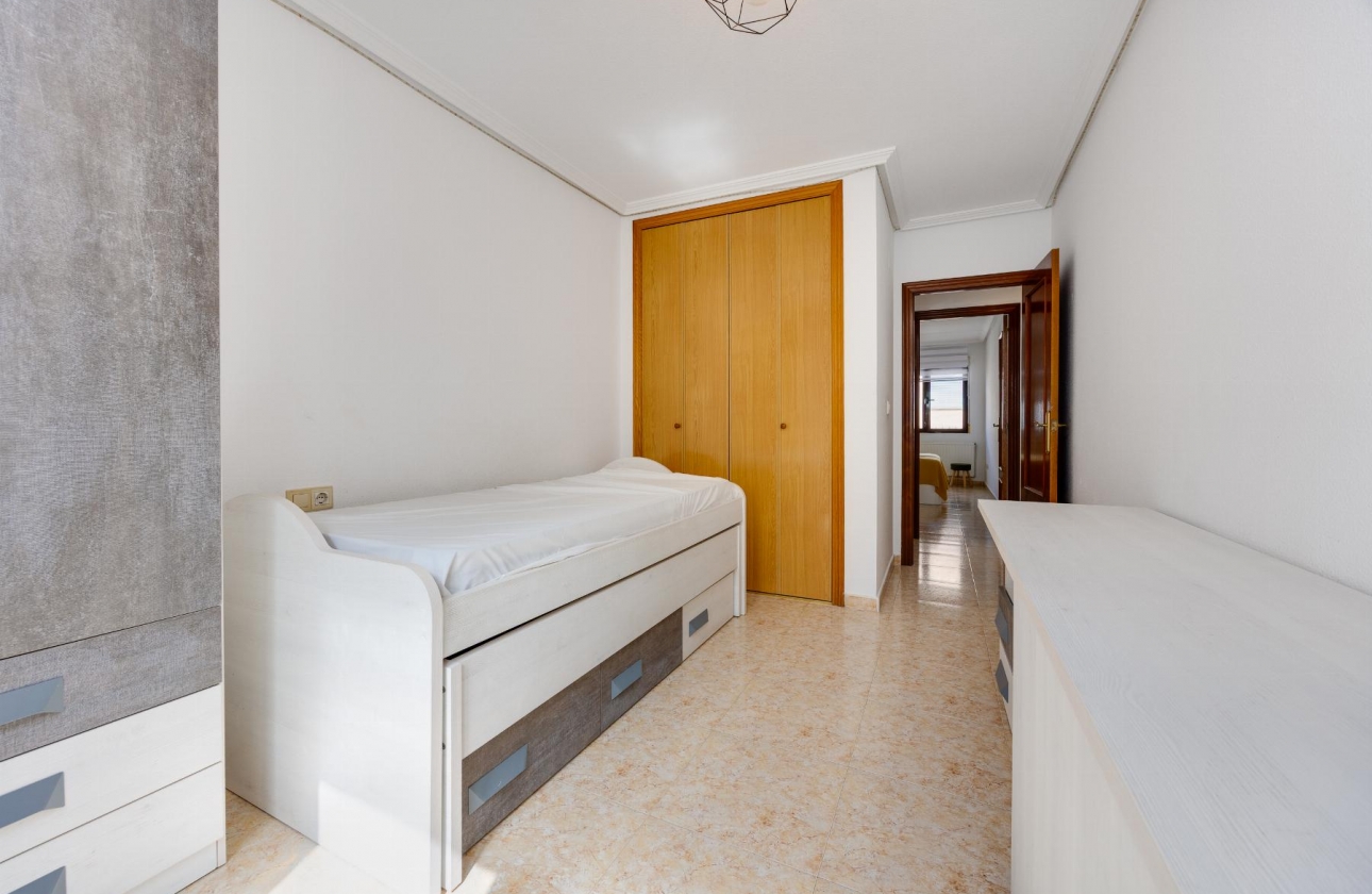 Resale - Apartment - San Miguel de Salinas