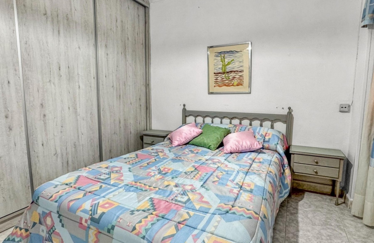 Resale - Apartment - Torrevieja - Playa de los Locos