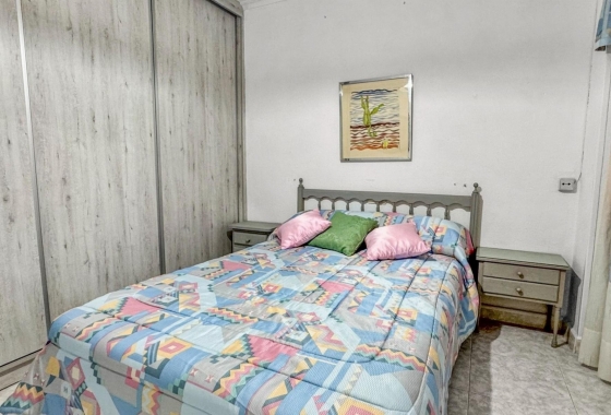 Resale - Apartment - Torrevieja - Playa de los Locos