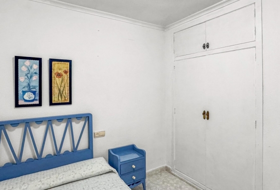 Resale - Apartment - Torrevieja - Playa de los Locos