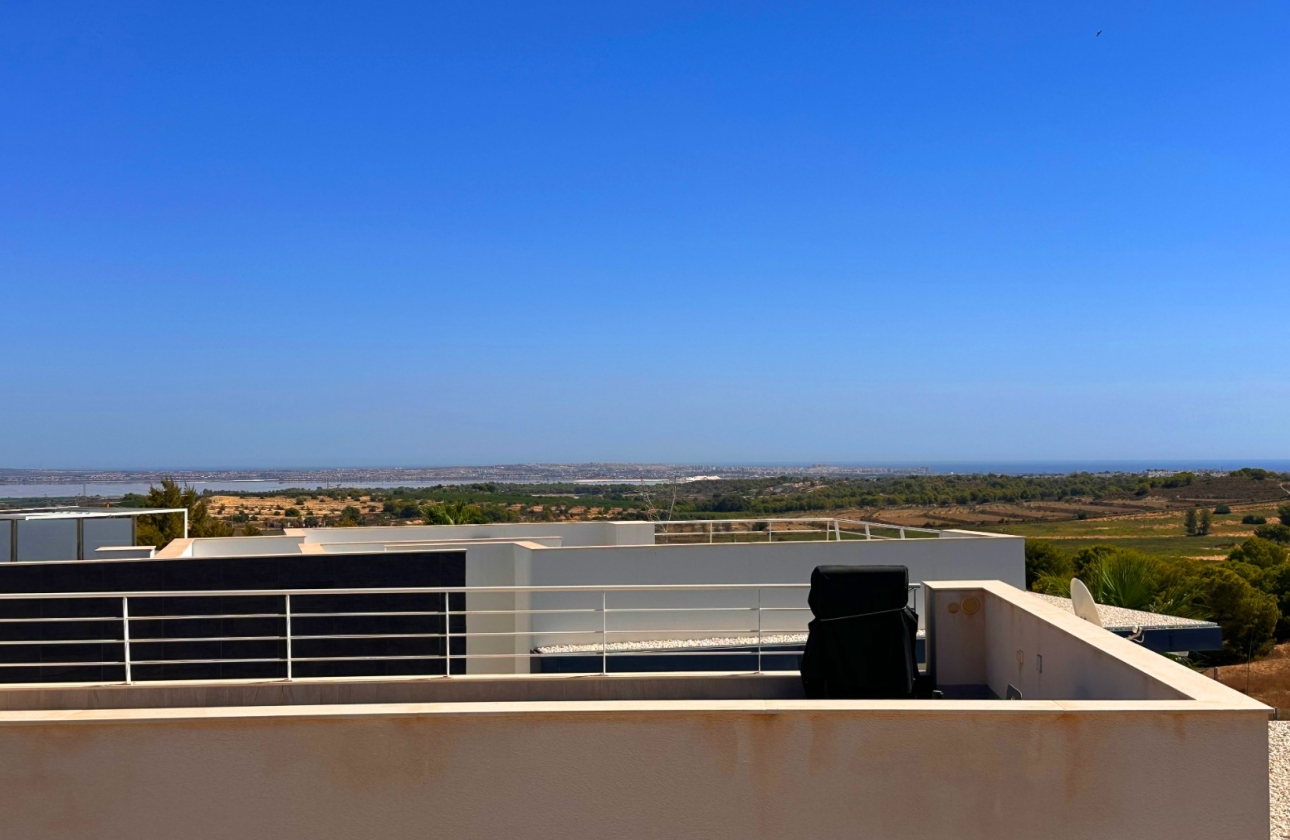 Resale - Villa - San Miguel de Salinas