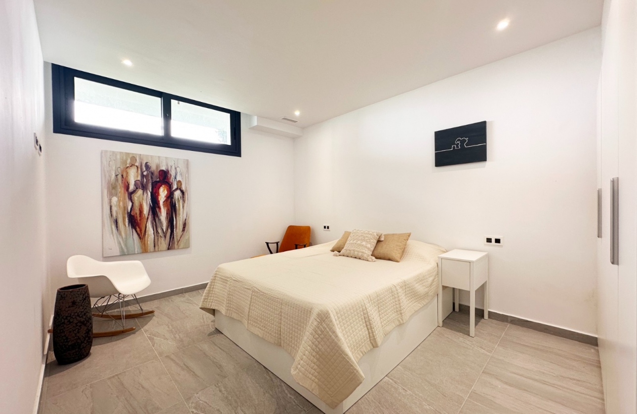 Resale - Villa - San Miguel de Salinas