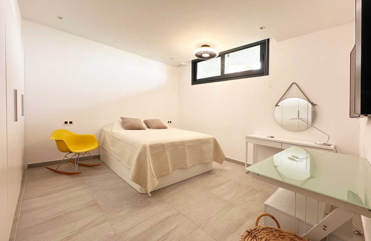 Resale - Villa - San Miguel de Salinas