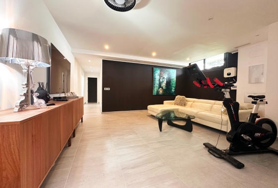 Resale - Villa - San Miguel de Salinas